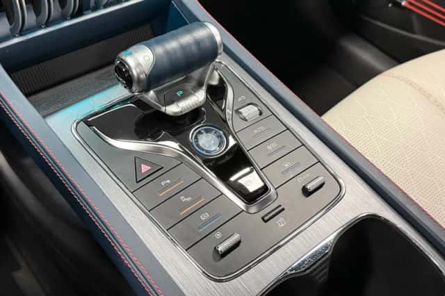 BYD Atto 3 (2023) thumbnail 6