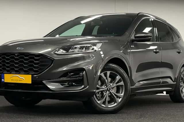 Ford Kuga (2021) thumbnail 1