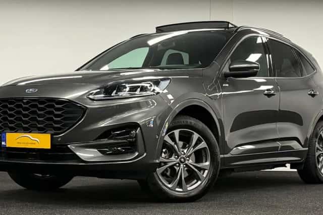 Ford Kuga (2021) thumbnail 1
