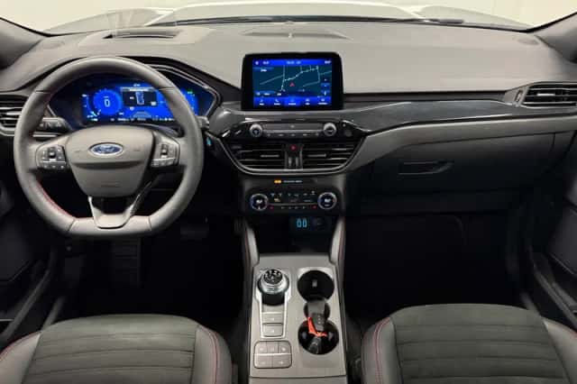 Ford Kuga (2021) thumbnail 4