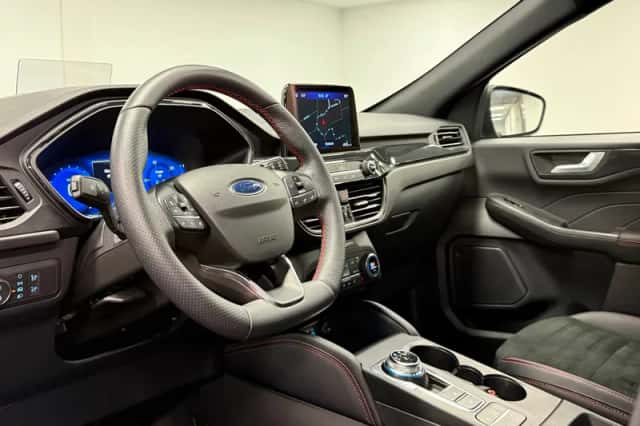 Ford Kuga (2021) thumbnail 6