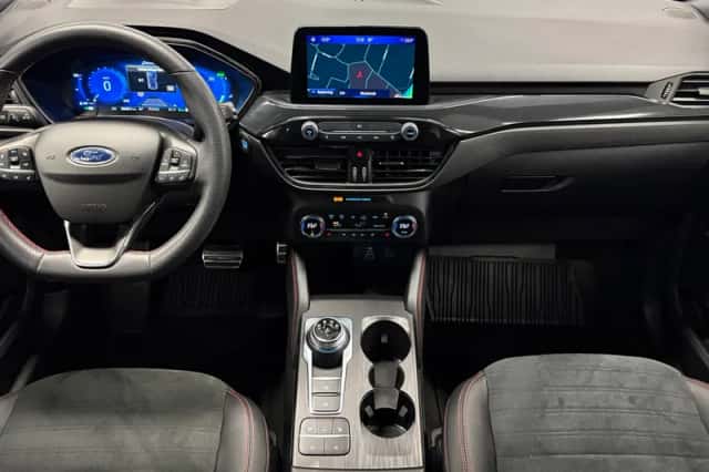 Ford Kuga (2022) thumbnail 4