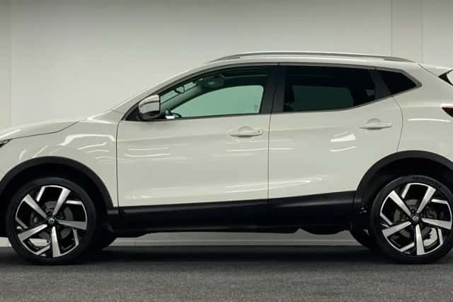 Nissan Qashqai (2021) thumbnail 5