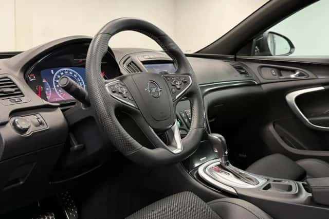 Opel Insignia (2015) thumbnail 4