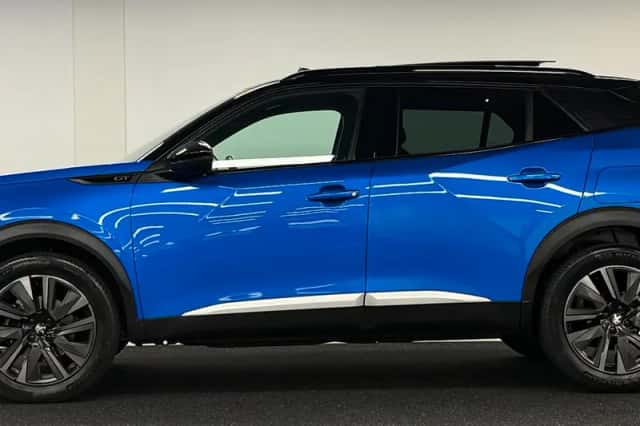 Peugeot 2008 (2021) thumbnail 4
