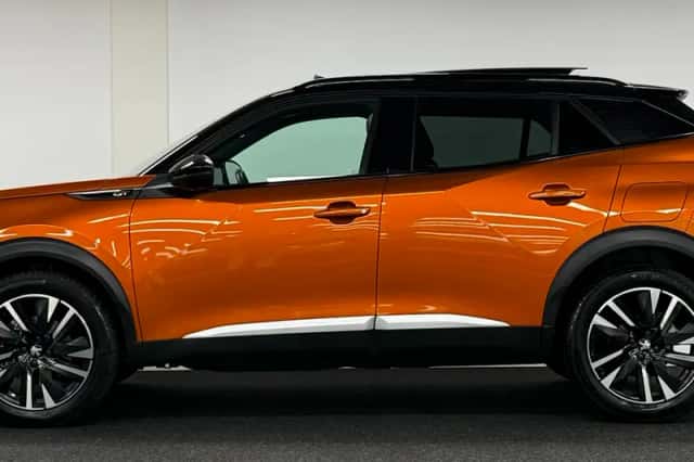 Peugeot 2008 (2022) thumbnail 4