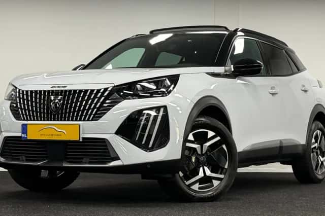 Peugeot 2008 (2024) thumbnail 1