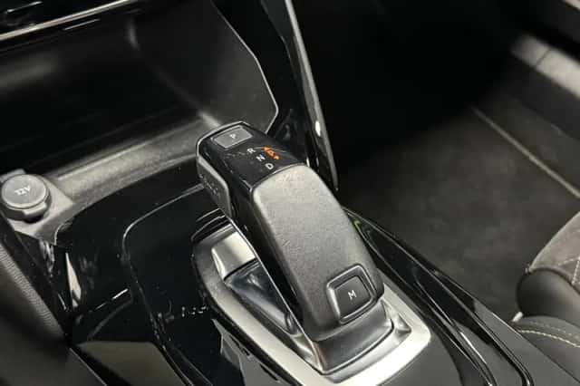 Peugeot 2008 (2022) thumbnail 6