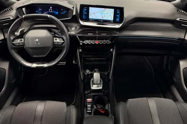 Peugeot 2008 (2022) thumbnail 4