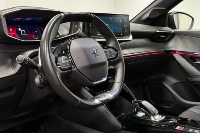 Peugeot 208 (2022) thumbnail 5