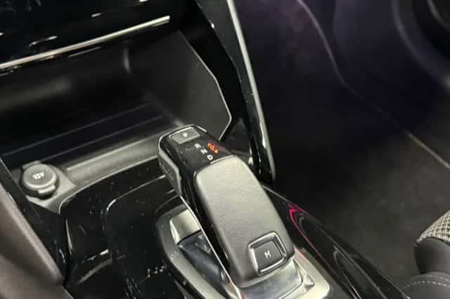 Peugeot 208 (2022) thumbnail 6