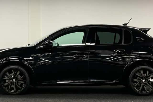 Peugeot 208 (2021) thumbnail 3