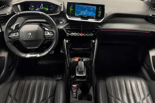 Peugeot 208 (2021) thumbnail 3