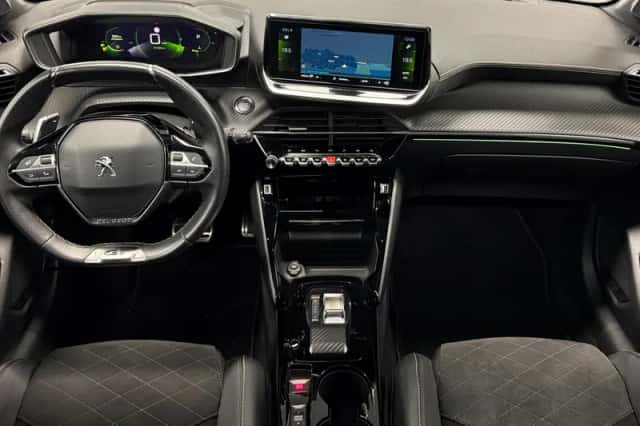 Peugeot 208 (2022) thumbnail 3