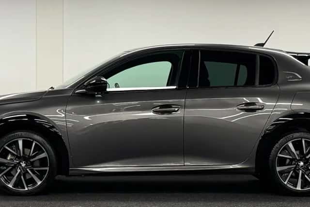 Peugeot 208 (2022) thumbnail 4