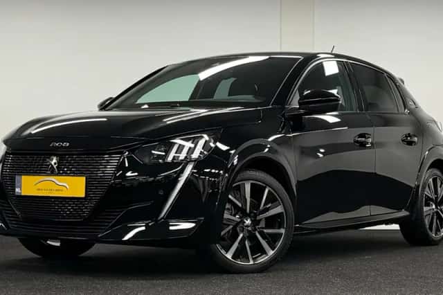 Peugeot 208 (2023) thumbnail 1