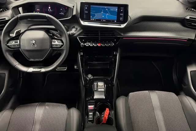 Peugeot 208 (2023) thumbnail 3