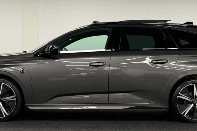 Peugeot 308 (2023) thumbnail 4