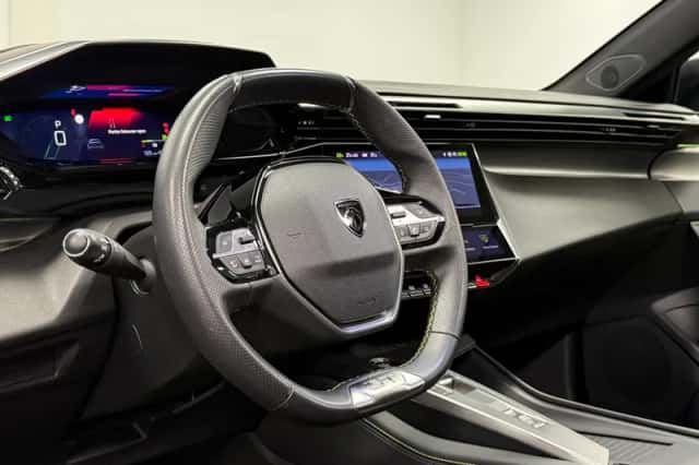 Peugeot 308 (2022) thumbnail 5