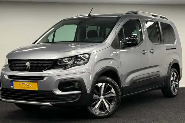 Peugeot Rifter (2021) thumbnail 1