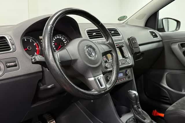 Volkswagen Polo (2012) thumbnail 4