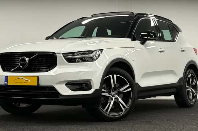 Volvo XC40 (2021) thumbnail 1