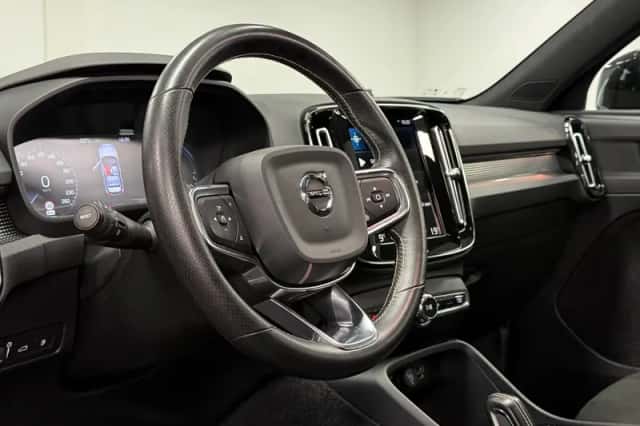 Volvo XC40 (2021) thumbnail 5
