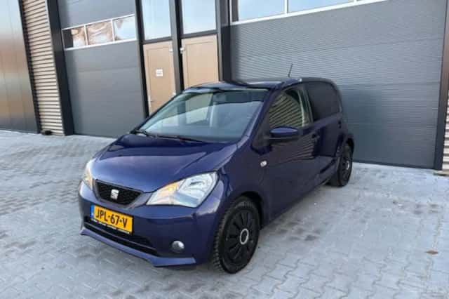 SEAT Mii (2015) thumbnail 2