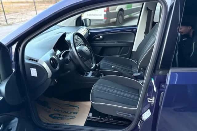SEAT Mii (2015) thumbnail 5