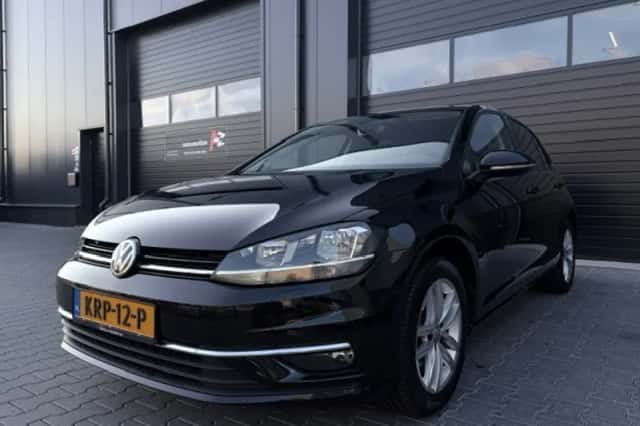 Volkswagen Golf (2017) thumbnail 3