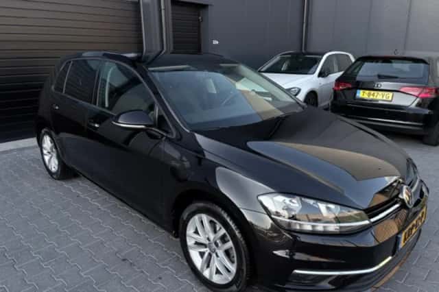 Volkswagen Golf (2017) thumbnail 6