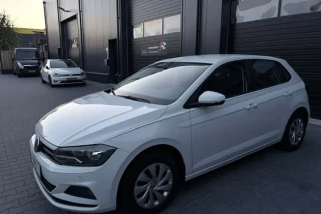 Volkswagen Polo (2017) thumbnail 4