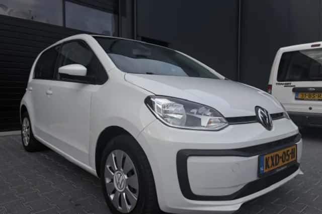 Volkswagen Up! (2019) thumbnail 6
