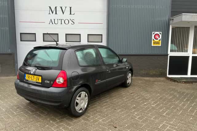 Renault Clio (2003) thumbnail 4
