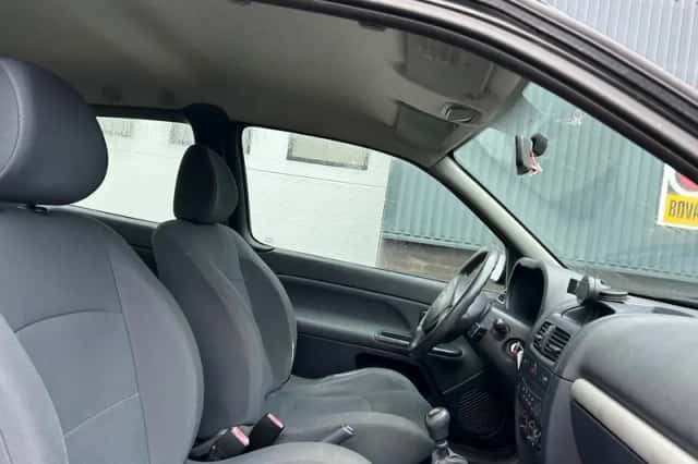 Renault Clio (2003) thumbnail 7