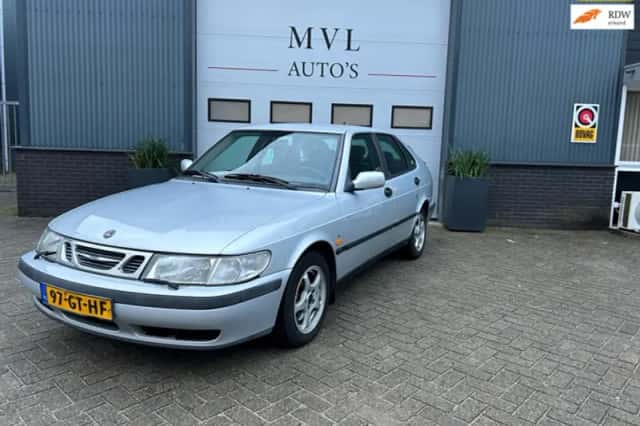 Saab 9-3 (2001) thumbnail 1