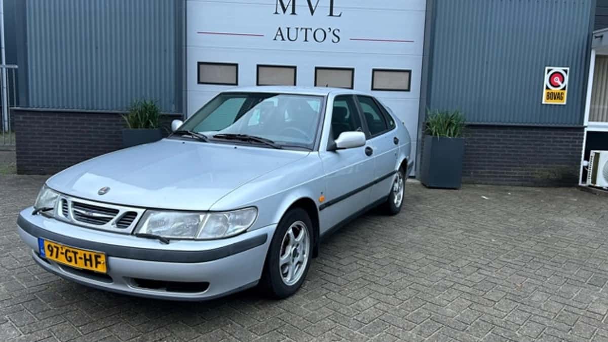 Saab 9-3 (2001) — foto 1