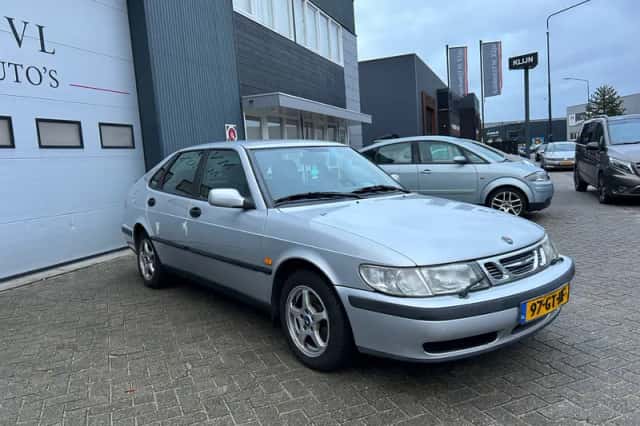 Saab 9-3 (2001) thumbnail 3