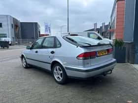 Saab 9-3 (2001) thumbnail 4