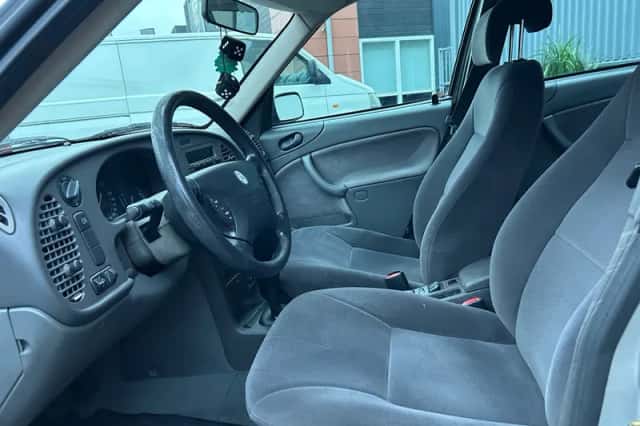 Saab 9-3 (2001) thumbnail 5