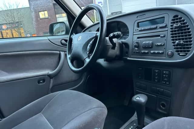 Saab 9-3 (2001) thumbnail 7