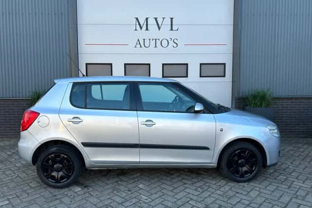 Škoda Fabia (2011) thumbnail 5