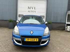 Renault Scénic (2011) thumbnail 3