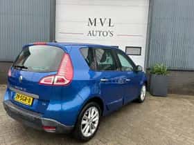 Renault Scénic (2011) thumbnail 4