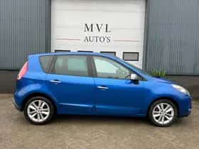 Renault Scénic (2011) thumbnail 5