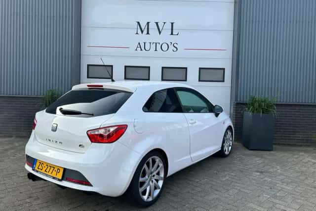 SEAT Ibiza (2012) thumbnail 4