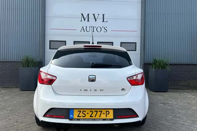 SEAT Ibiza (2012) thumbnail 6