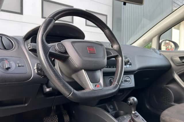 SEAT Ibiza (2012) thumbnail 10
