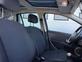 Renault Clio (2010) thumbnail 8