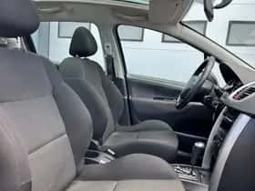 Peugeot 207 (2008) thumbnail 8